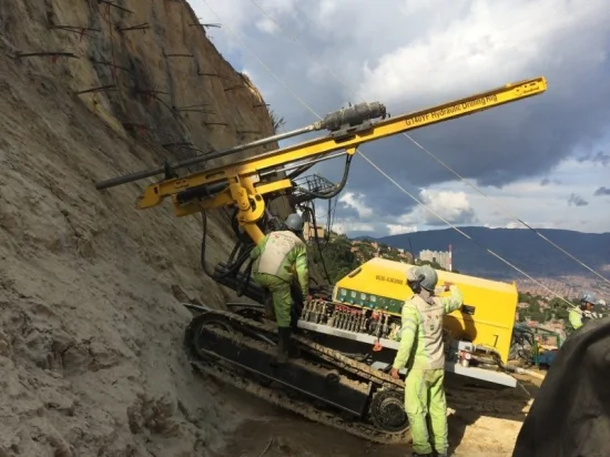 Máquina perforadora de anclaje al suelo con brocas para proyectos en pendiente a la venta